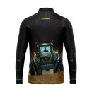 Camiseta Agro Preta com Trator Azul com Gola de Zíper e Tecido Premium com Proteção UV50+